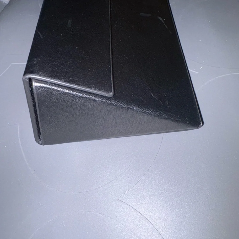 Fendi white & black sunglasses case. No glasses‎ included
